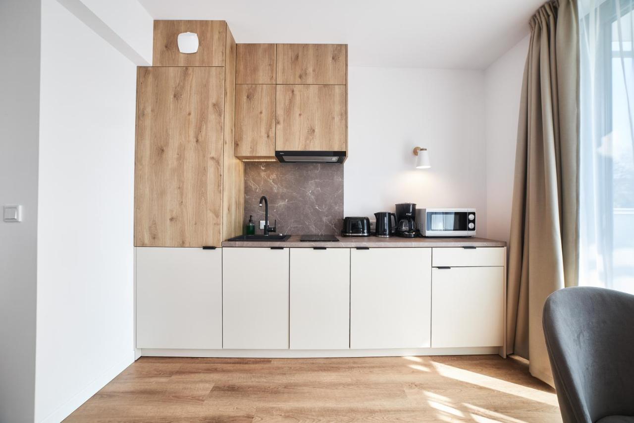 Jantaris Mielno Apartamenty Przy Plazy Экстерьер фото