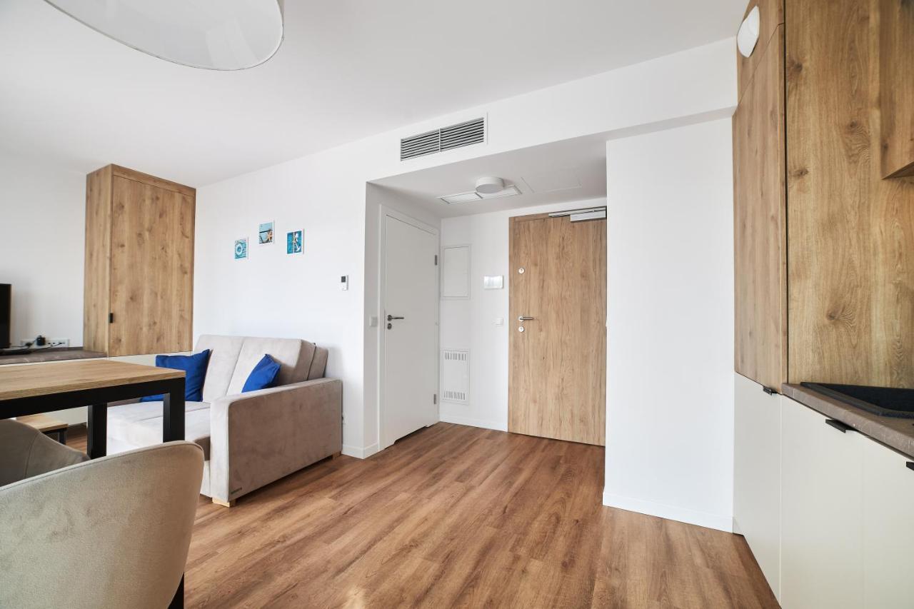 Jantaris Mielno Apartamenty Przy Plazy Экстерьер фото