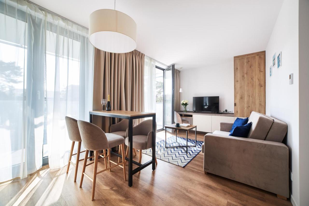 Jantaris Mielno Apartamenty Przy Plazy Экстерьер фото