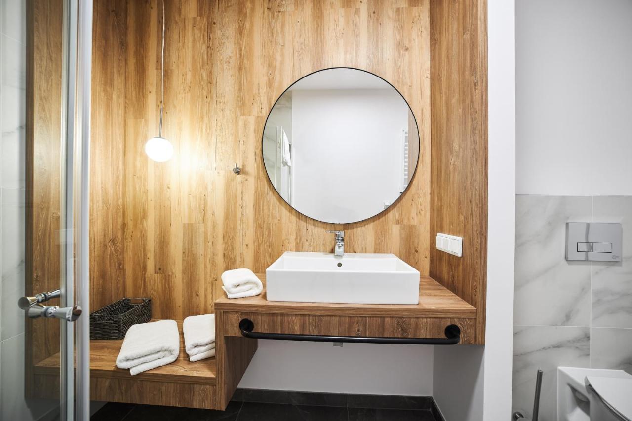 Jantaris Mielno Apartamenty Przy Plazy Экстерьер фото