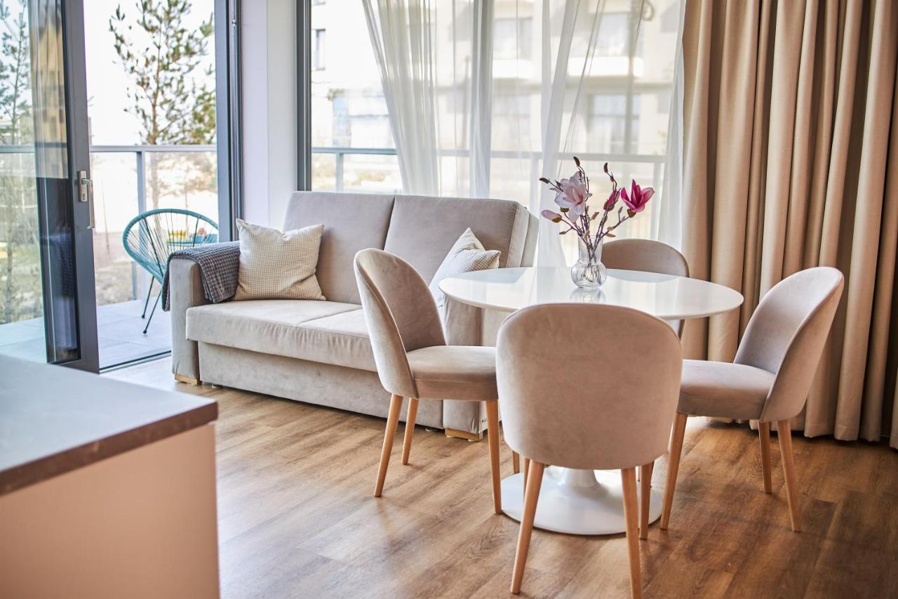 Jantaris Mielno Apartamenty Przy Plazy Экстерьер фото