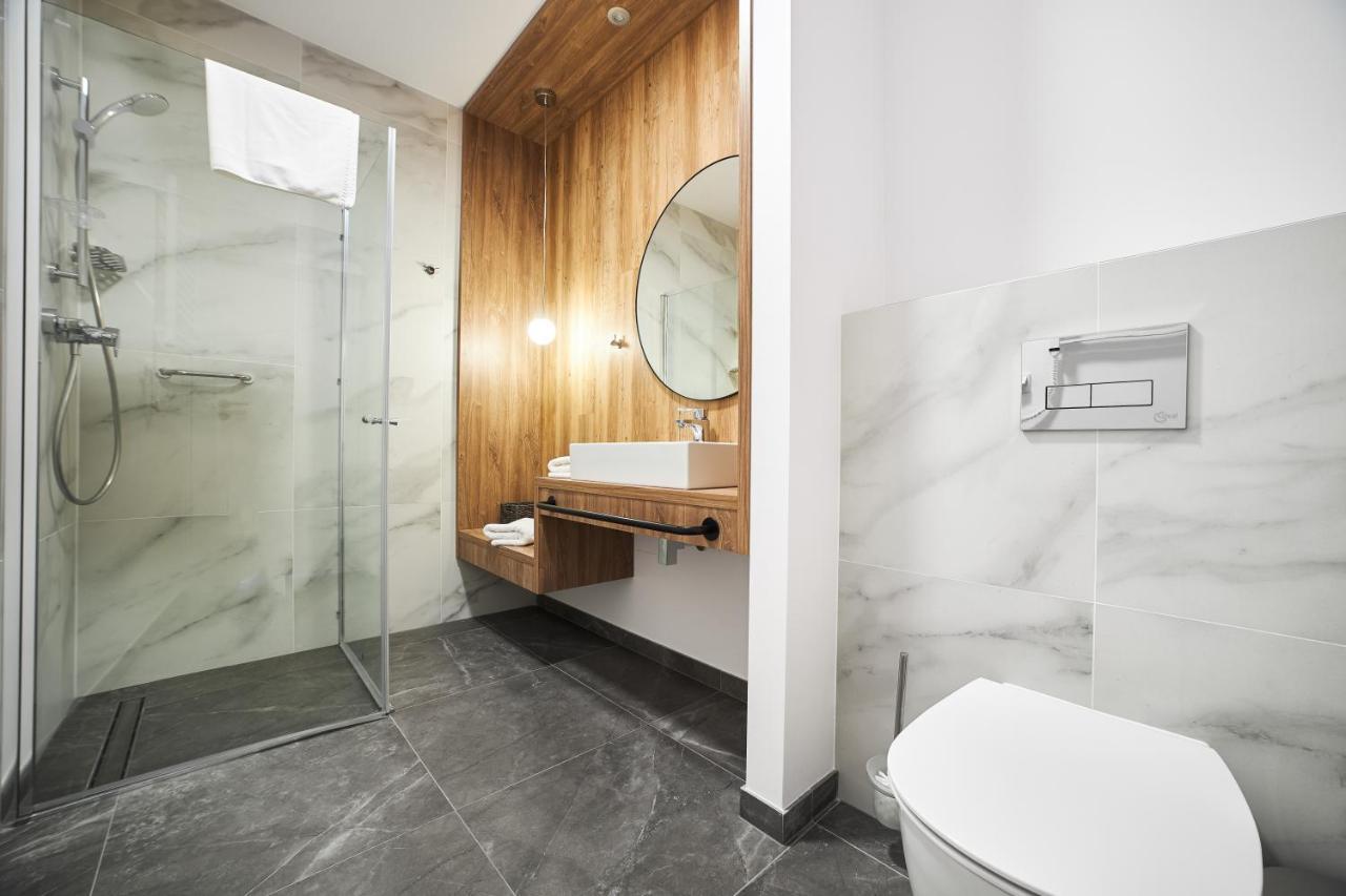 Jantaris Mielno Apartamenty Przy Plazy Экстерьер фото
