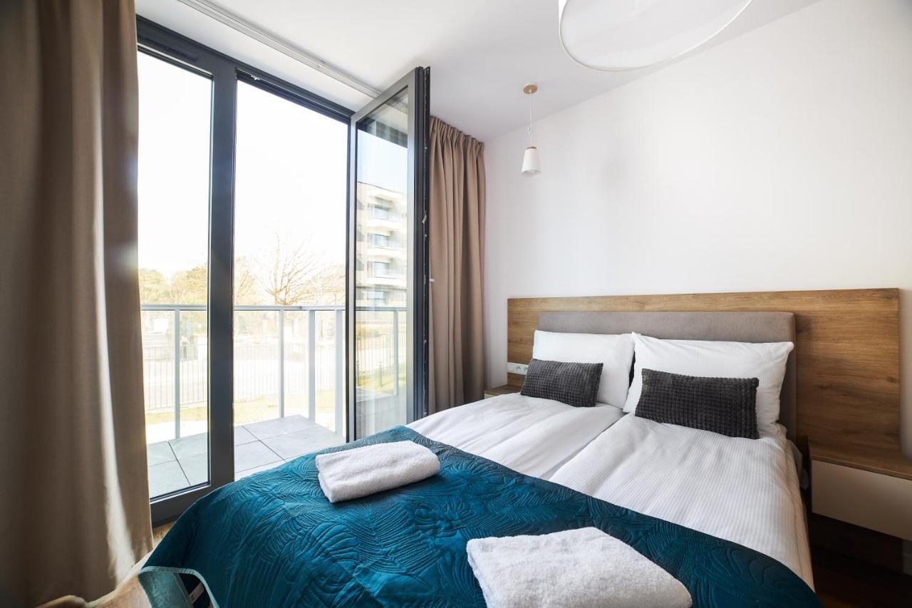 Jantaris Mielno Apartamenty Przy Plazy Экстерьер фото