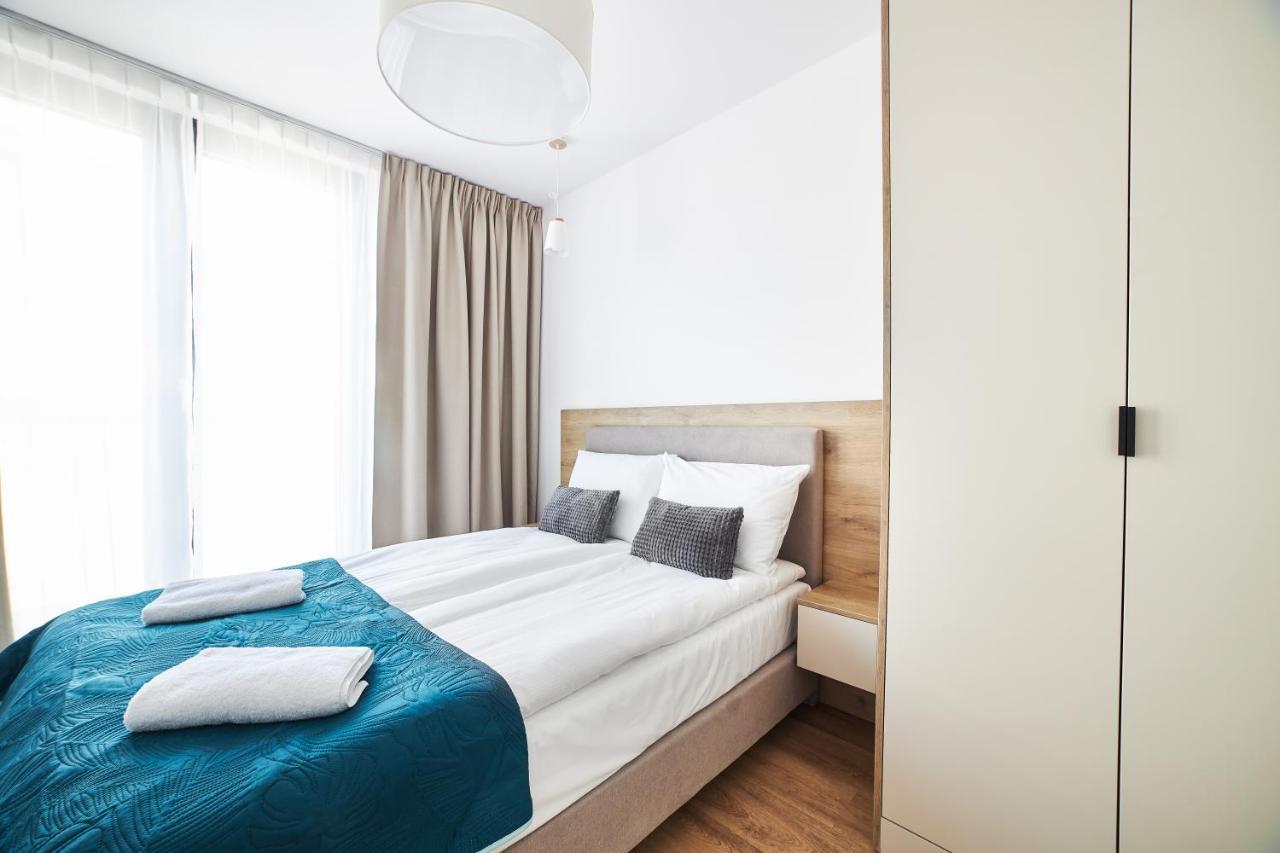 Jantaris Mielno Apartamenty Przy Plazy Экстерьер фото