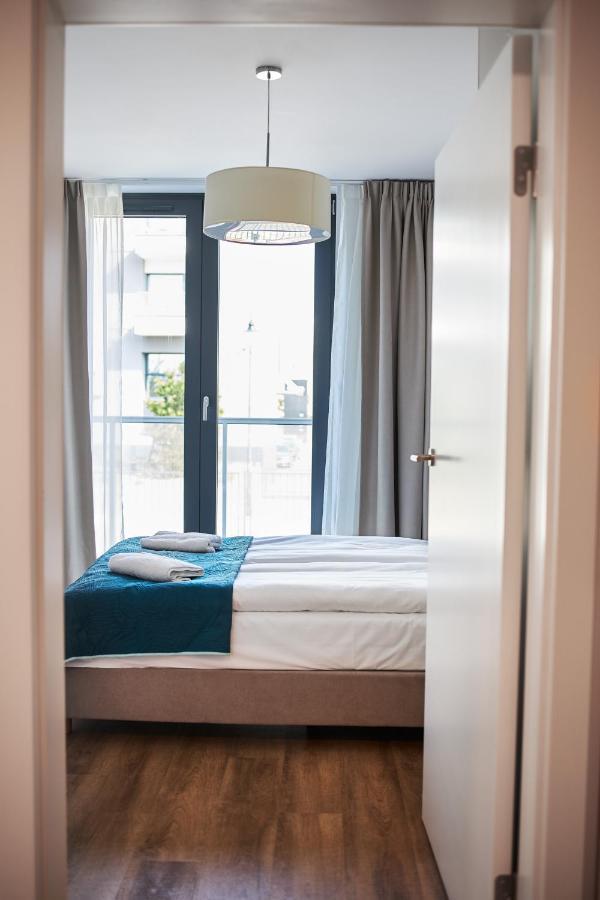 Jantaris Mielno Apartamenty Przy Plazy Экстерьер фото