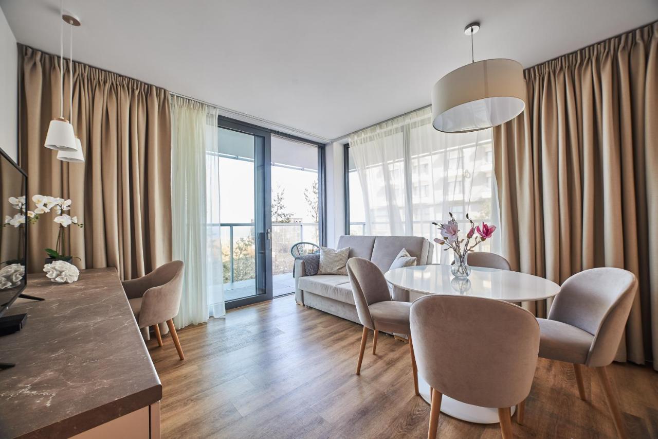 Jantaris Mielno Apartamenty Przy Plazy Экстерьер фото